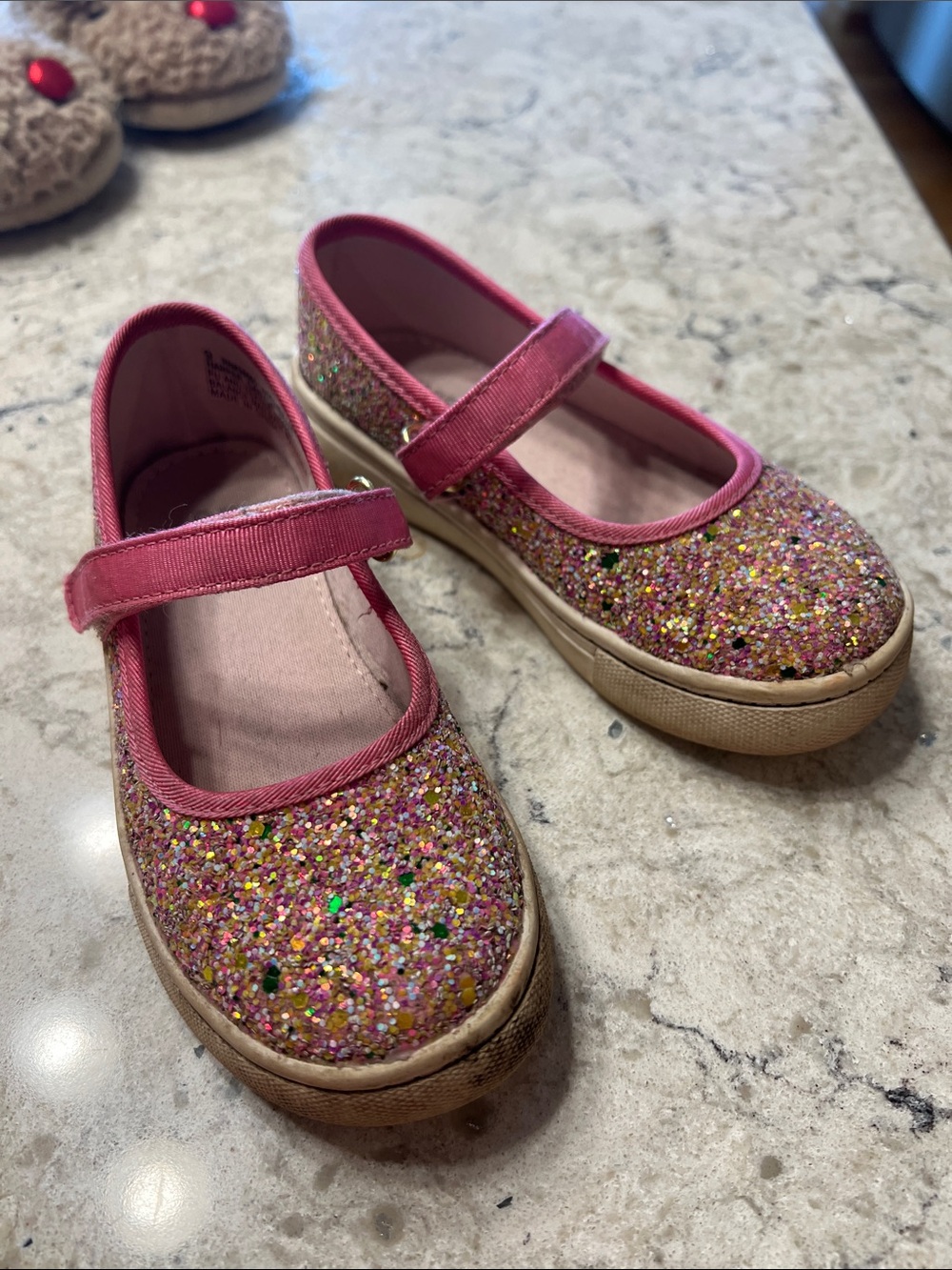 A lot of size 9-10 shoes. Gently worn - Picture 12 of 13